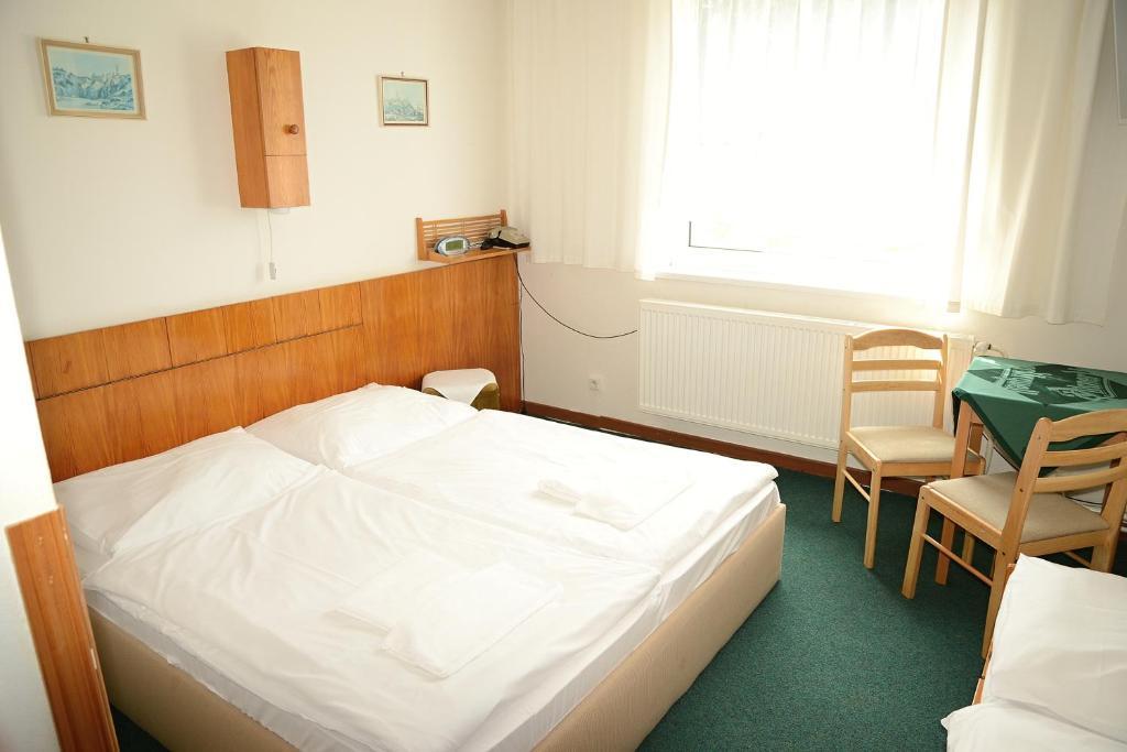 Sporthotel Olympia Stachy Room photo